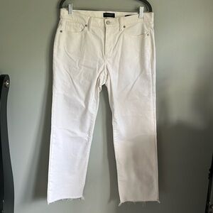 NWOT Banana Republic white  raw hem  girlfriend jeans size 29